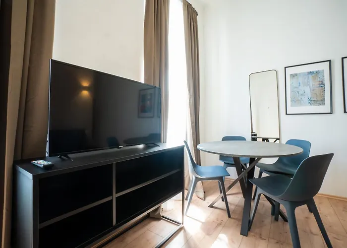 Modern 1-bedroom Next To Praterstern Апартаменти